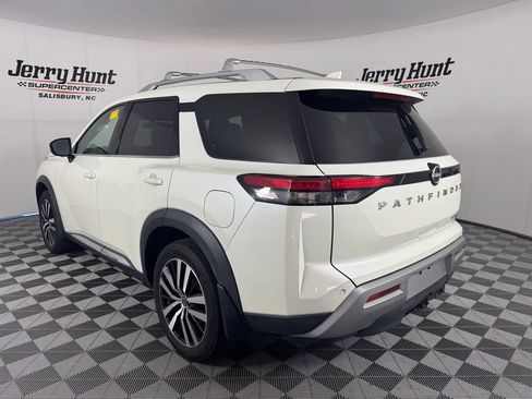 Used 2023 Nissan Pathfinder Platinum AWD/4WD image 9