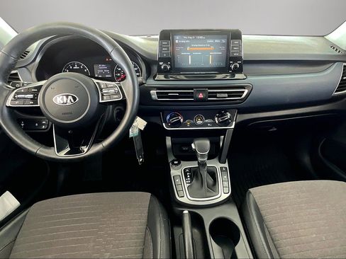 Used 2021 Kia Seltos S image 7