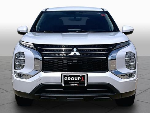 Used 2022 Mitsubishi Outlander ES FWD image 4