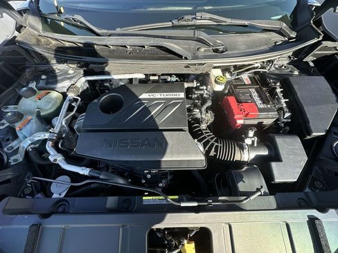 Used 2022 Nissan Rogue S image 24