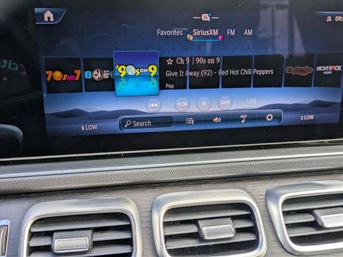 Used 2025 Mercedes-Benz GLE 450 4MATIC image 13