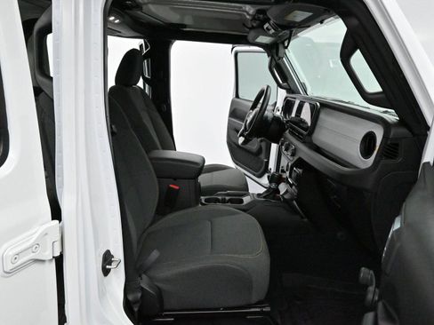 Used 2024 Jeep Gladiator Sport image 24