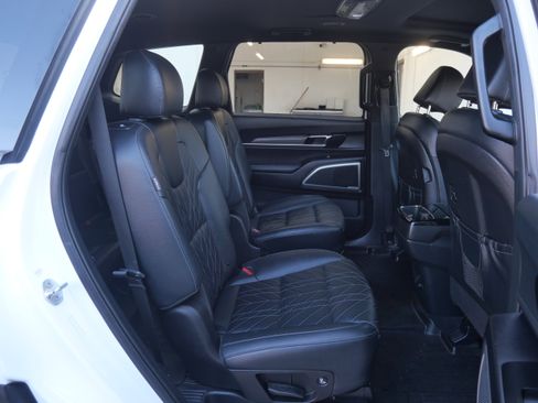 Used 2023 Kia Telluride EX X-Line image 13