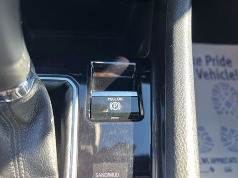 Used 2024 Jeep Compass Latitude w/ Altitude Special Edition image 22