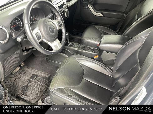 Used 2017 Jeep Wrangler Unlimited Sahara w/ Quick Order Package 24E Chief image 17