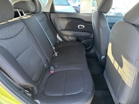Used 2016 Kia Soul Base image 24