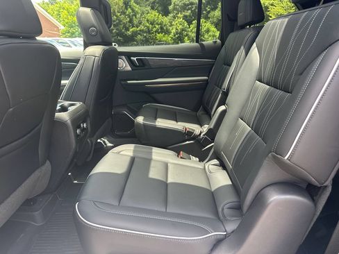 New 2026 Buick Enclave Avenir w/ Super Cruise Package FWD image 21