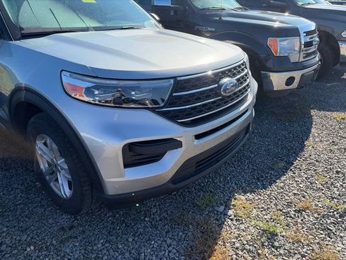 Used 2023 Ford Explorer XLT w/ Class IV Trailer Tow Package AWD/4WD image 2