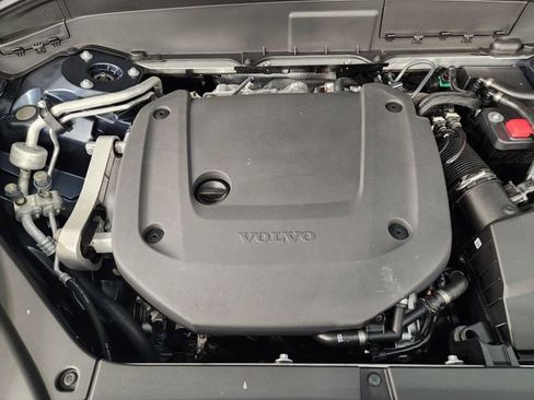 New 2026 Volvo XC90 B6 Plus w/ Protection Package Premier image 33