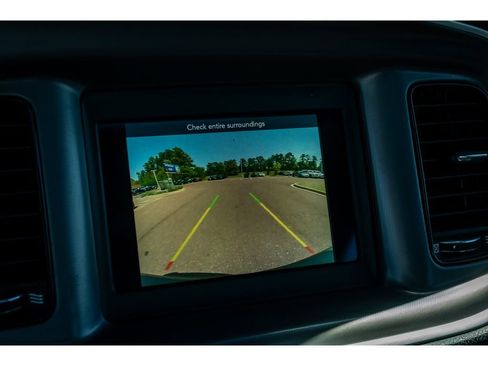 Used 2022 Dodge Charger SXT w/ Blacktop Package image 25