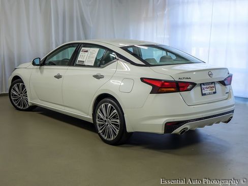 Used 2024 Nissan Altima 2.5 SL AWD/4WD image 8