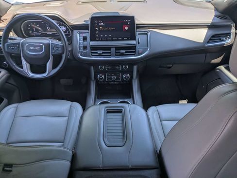 Used 2023 GMC Yukon SLT AWD/4WD image 15