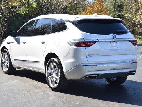 Used 2023 Buick Enclave Essence w/ Experience Buick Package image 34