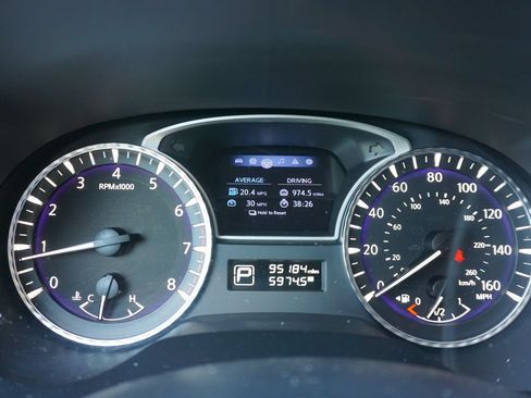 Used 2017 INFINITI QX60 Luxe AWD/4WD image 6