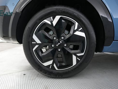 Used 2023 Kia Niro Wave image 18