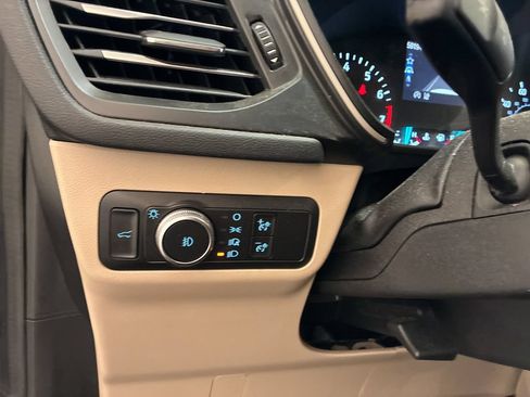 Used 2020 Ford Escape SEL AWD/4WD image 28