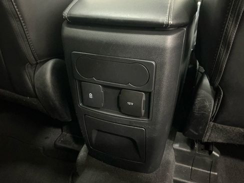 Used 2022 Ford Explorer XLT w/ Equipment Group 202A image 30