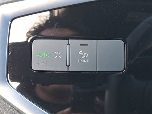 Certified 2025 Audi Q3 2.0T Premium w/ Convenience Package image 28