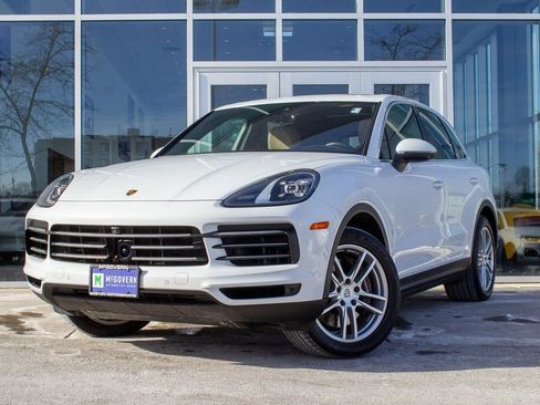 Used 2023 Porsche Cayenne image 1