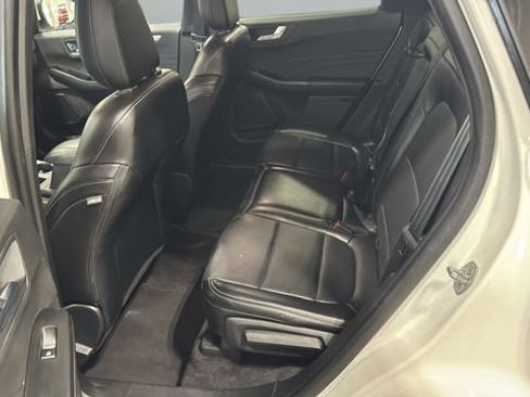 Used 2024 Ford Escape Platinum image 22