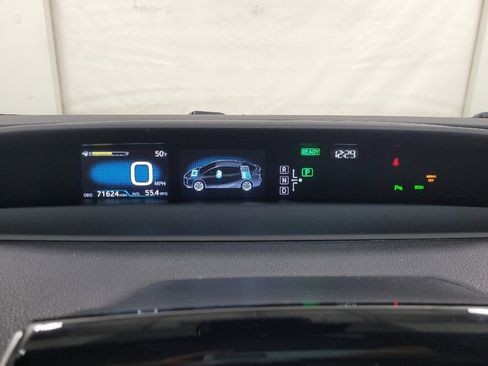 Used 2016 Toyota Prius Four Touring w/ Premium Convenience Package image 23