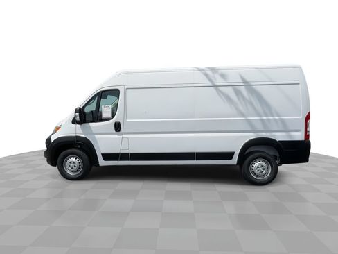 Used 2024 RAM ProMaster 2500 w/ Convenience Group FWD image 5