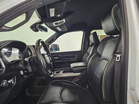 Used 2022 RAM 2500 Laramie w/ Night Edition image 26