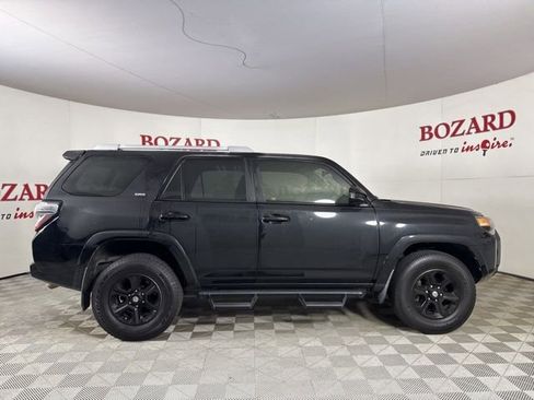 Used 2018 Toyota 4Runner Limited image 9