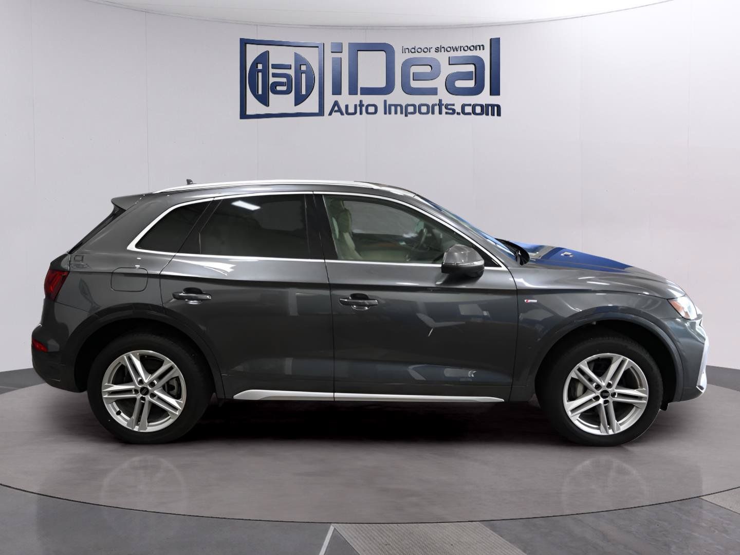 Used 2023 Audi Q5 e Premium Plus AWD/4WD image 6