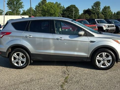 Used 2015 Ford Escape SE FWD image 25