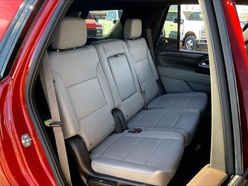 Used 2024 Chevrolet Tahoe Z71 w/ Z71 Off-Road Package image 19