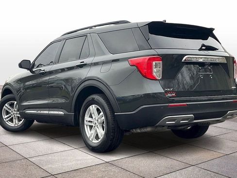 Used 2022 Ford Explorer XLT w/ Equipment Group 202A image 11