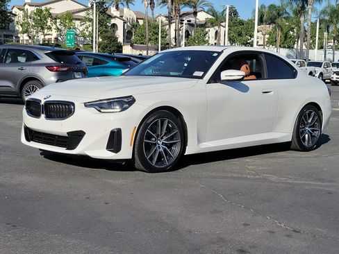 Used 2023 BMW 230i Coupe w/ Convenience Package image 15