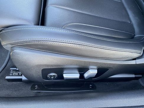 Used 2023 BMW 430i Convertible w/ Premium Package image 21