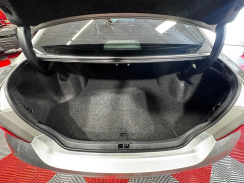 Used 2015 Toyota Camry XLE FWD image 11
