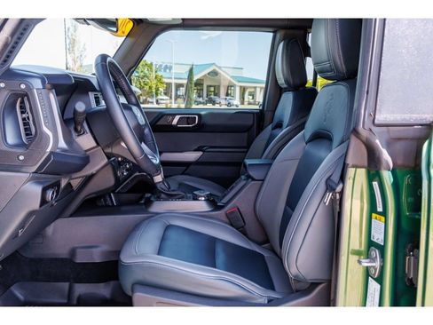 Used 2023 Ford Bronco Outer Banks AWD/4WD image 12