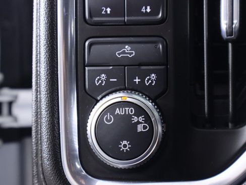 Used 2021 GMC Sierra 1500 SLE AWD/4WD image 10