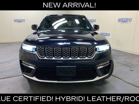 Used 2022 Jeep Grand Cherokee Summit AWD/4WD image 8