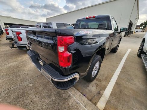 Used 2025 Chevrolet Silverado 1500 W/T w/ WT Safety Package AWD/4WD image 6