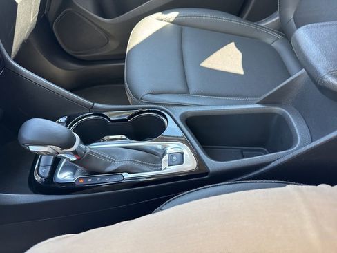 Certified 2024 Buick Encore GX Sport Touring image 30