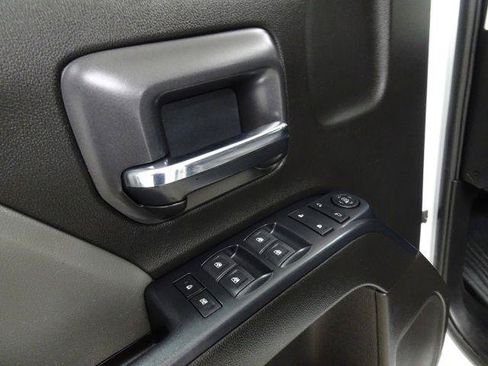 Used 2019 Chevrolet Silverado 1500 W/T w/ WT Convenience Package AWD/4WD image 22