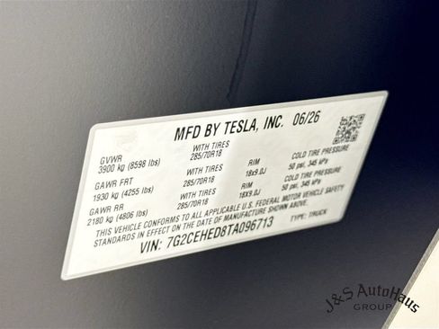 Used 2026 Tesla Cybertruck AWD Crew Cab image 41