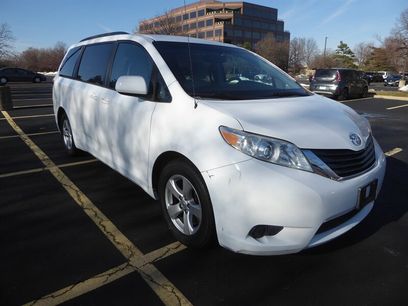 Used 2014 Toyota Sienna LE