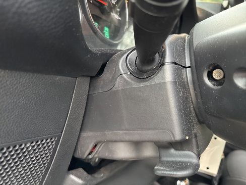 Used 2015 Jeep Wrangler Unlimited Sahara w/ Max Tow Package image 12