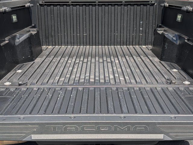 Used 2024 Toyota Tacoma SR5 AWD/4WD image 16