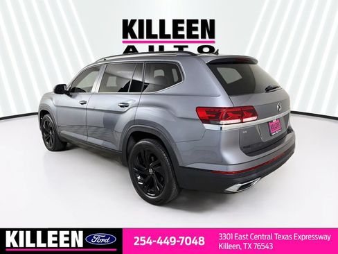 Used 2023 Volkswagen Atlas SE w/ Black Wheel Package FWD image 7