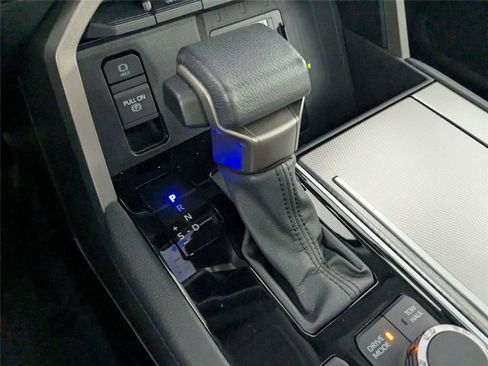 Used 2024 Toyota Sequoia Limited image 22