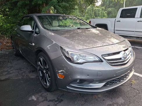 Used 2018 Buick Cascada Premium FWD image 3