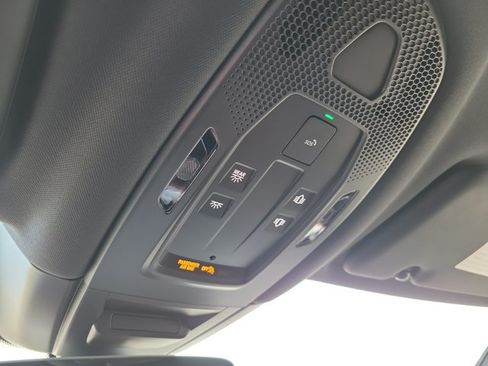 Certified 2025 Porsche Cayenne S AWD/4WD image 39