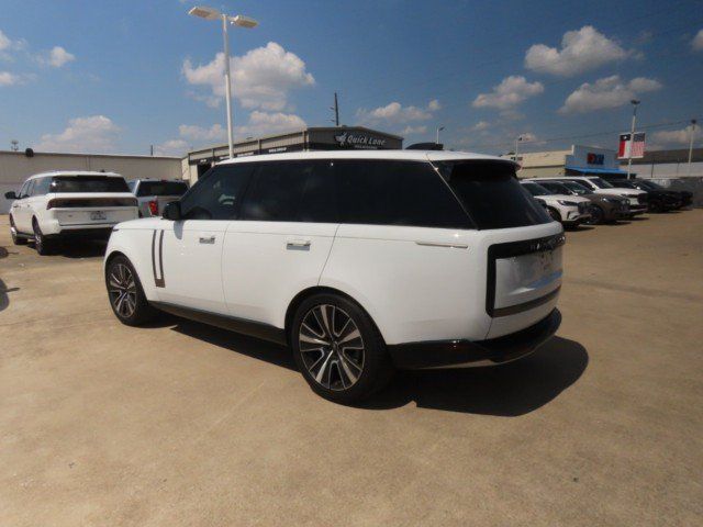 Used 2024 Land Rover Range Rover SE AWD/4WD image 15